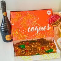 COCA DE SAN JUAN PEQUE&Ntilde;A, CON CAVA Y PIRULETAS